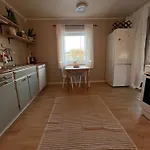 Ottos Hus, Like Ved Stranden Og Hvalsenteret I Sentrum Av Nb Ma Rengjores Etter Endt Leie Eller Betal 1100 Kr For Rengjorings Hjelp 3*