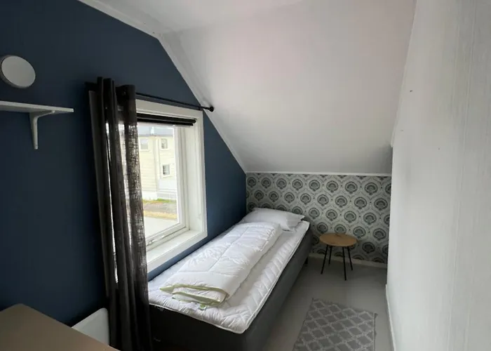 Ottos Hus, Like Ved Stranden Og Hvalsenteret I Sentrum Av Nb Ma Rengjores Etter Endt Leie Eller Betal 1100 Kr For Rengjorings Hjelp