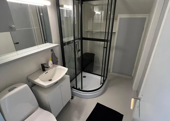 Hotell Ottos Hus, Like Ved Stranden Og Hvalsenteret I Sentrum Av Nb Ma Rengjores Etter Endt Leie Eller Betal 1100 Kr For Rengjorings Hjelp Andenes